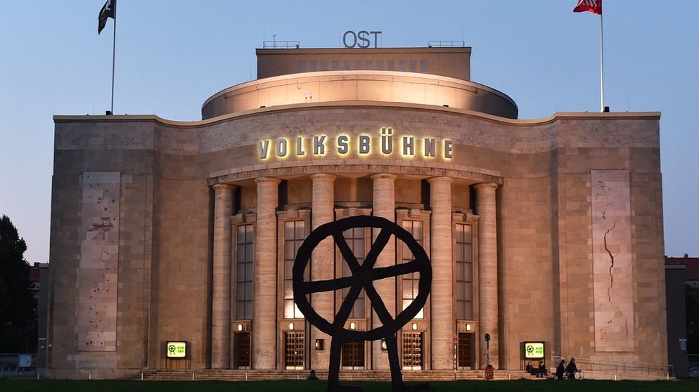 Latvian artists in Berlin and Warsaw
