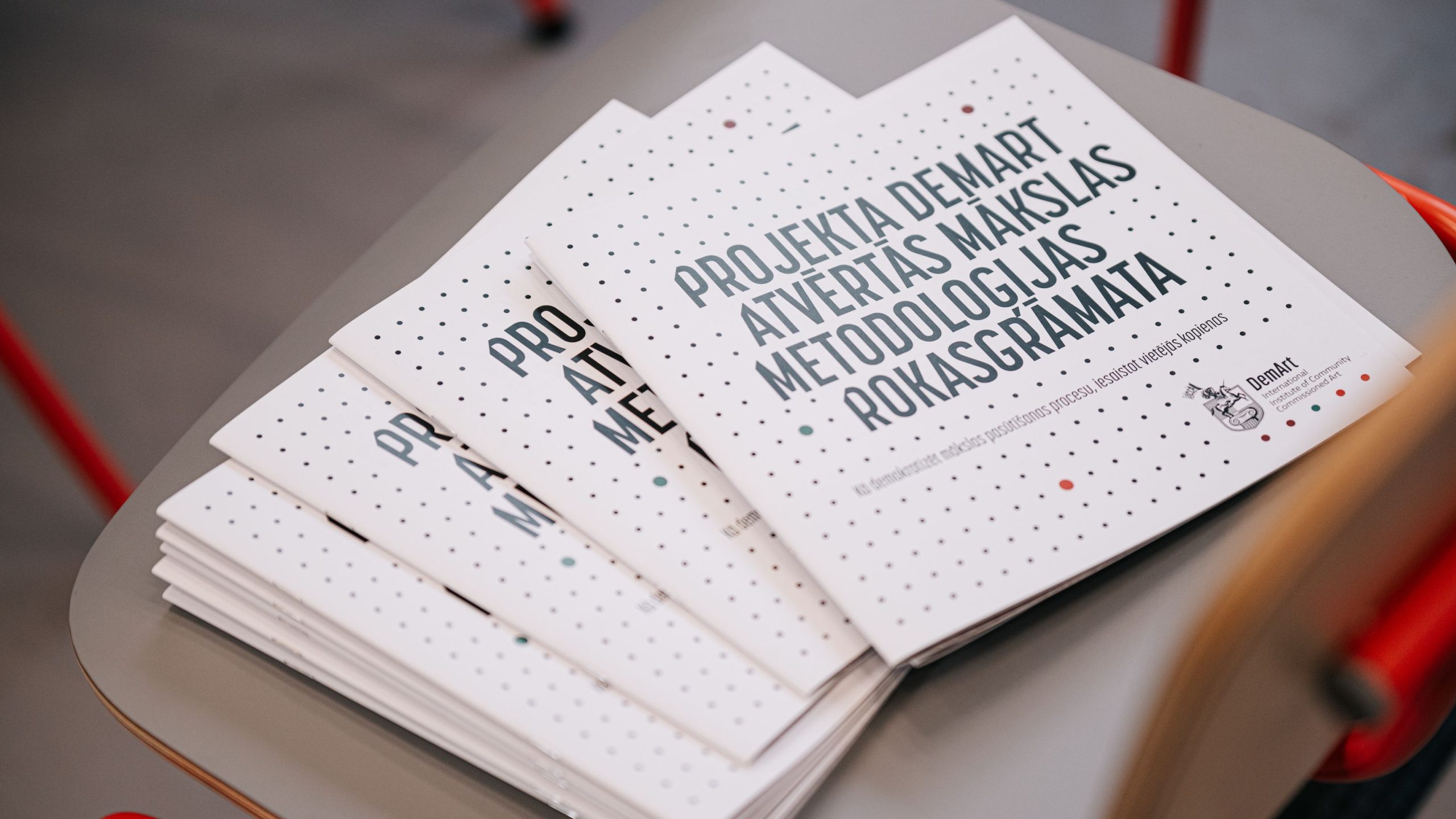 Projekta “DemArt” atvērtās mākslas metodoloģijas rokasgrāmata